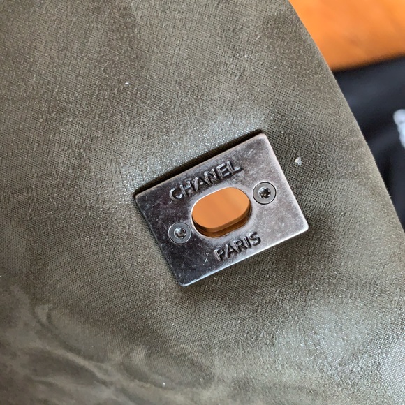 CHANEL Bag 100% Authentic - Picture 7 of 16